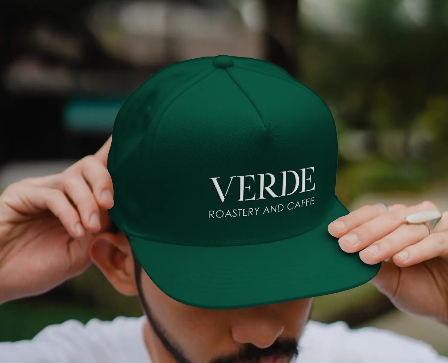 Verde kapa s vezom